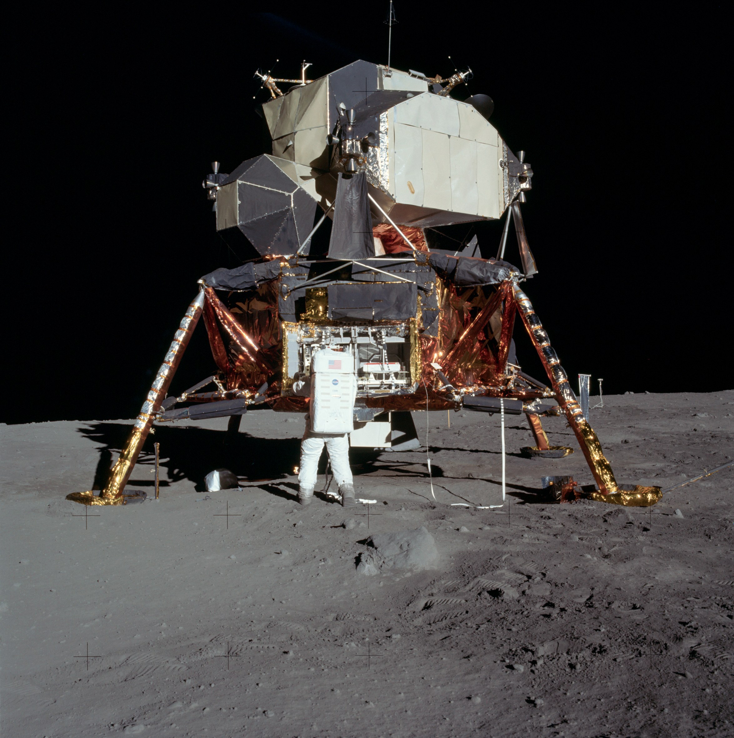 Apollo_11_Lunar_Lander_-_5927_NASA